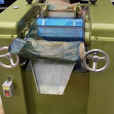 実験室の化粧品の三重のローラーの粉砕機チョコレート良い粉砕機械