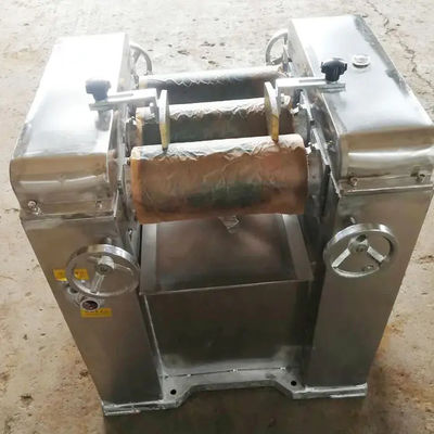 実験室の化粧品の三重のローラーの粉砕機チョコレート良い粉砕機械